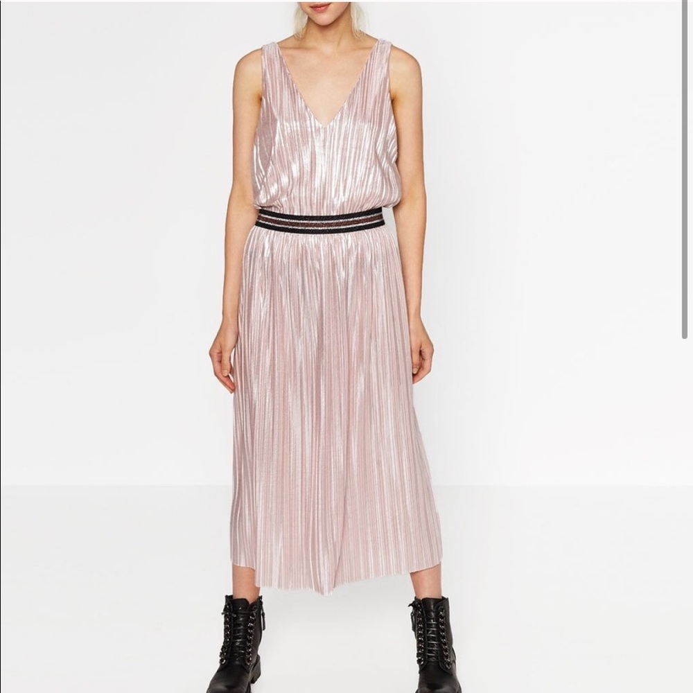 Zara metallic pink midi pleated skirt